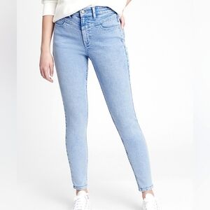 NWT Gap Light Wash High Rise Universal Legging Jean Size 4/27 Long